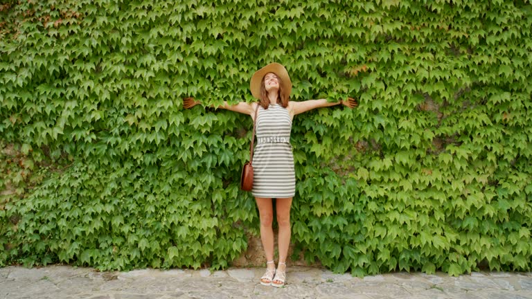 Sustainable Style Chronicles: Trend Insights and Budget Inspirations